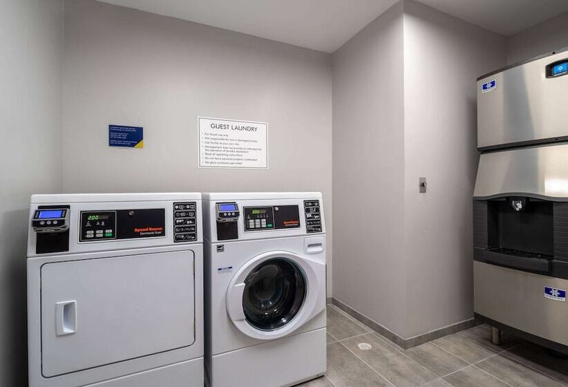 Microtel Inn & Suites By Wyndham Winchester