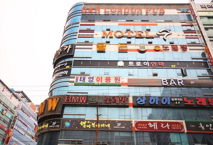 מוטל Changwon Sangnamdong Soo