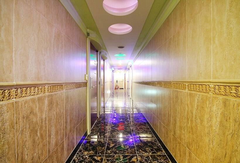 מוטל Changwon Sangnamdong Soo