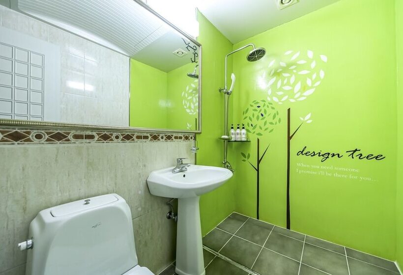 מוטל Changwon Sangnamdong Soo