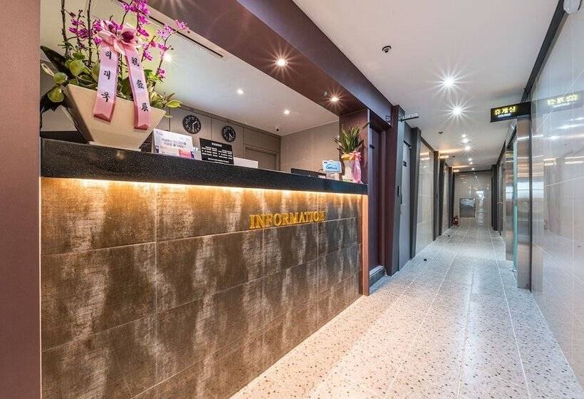 מוטל Indeokwon Sky