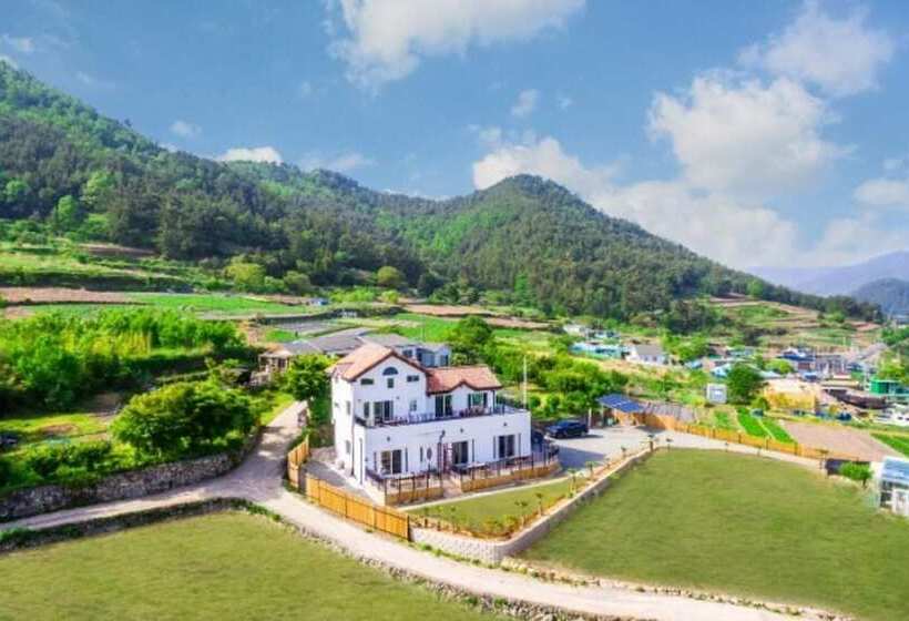 Namhae Areum Pension