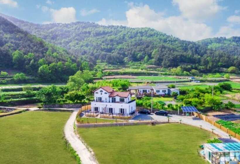 Namhae Areum Pension