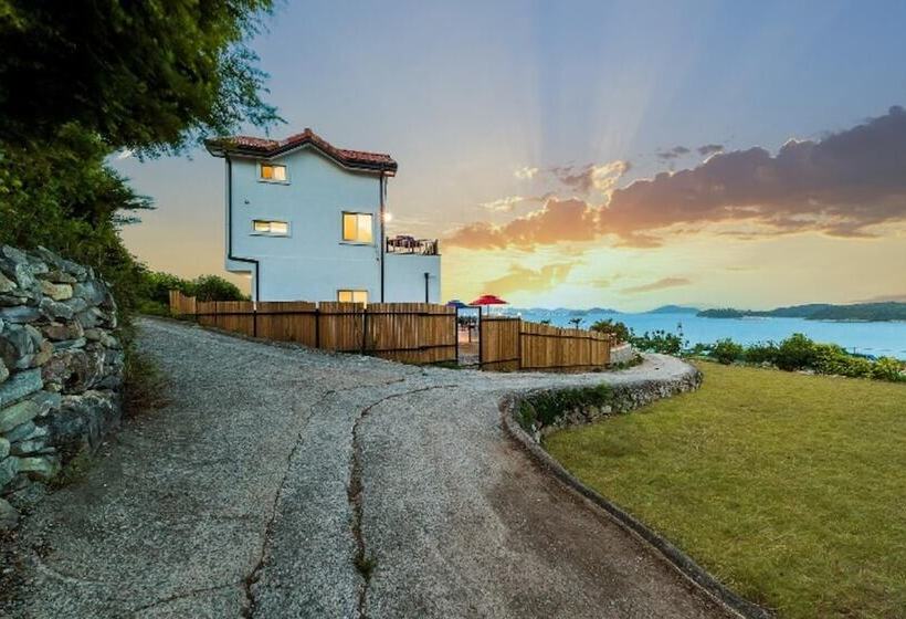 Namhae Areum Pension