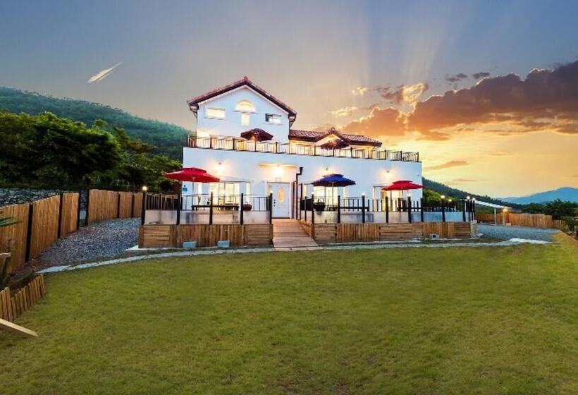 Namhae Areum Pension