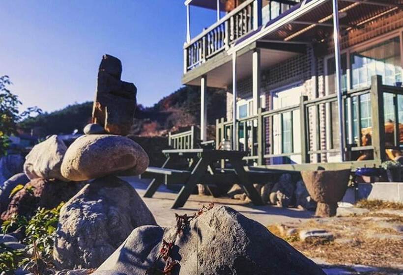 Namhae Balunsup Pension