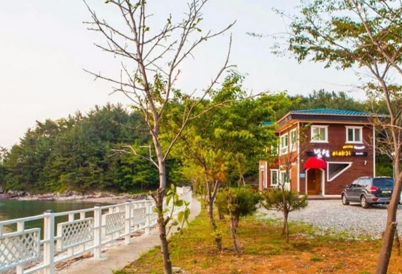 Namhae Bamsum Story Pension