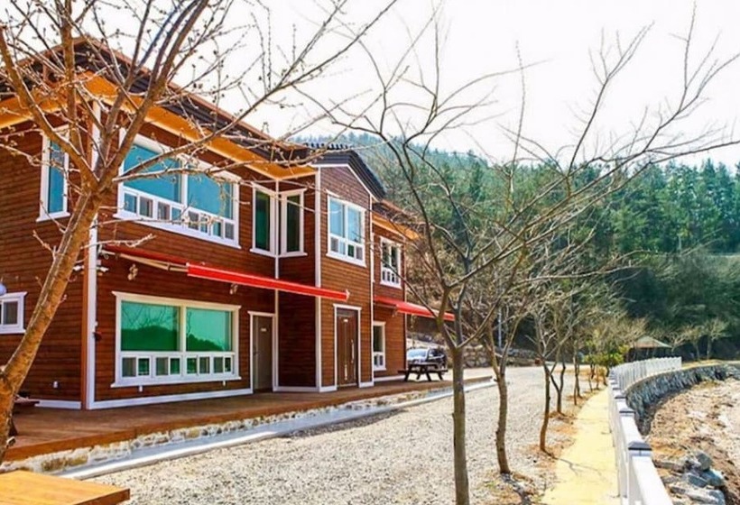 Namhae Bamsum Story Pension
