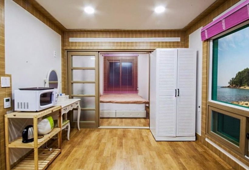 Namhae Bamsum Story Pension