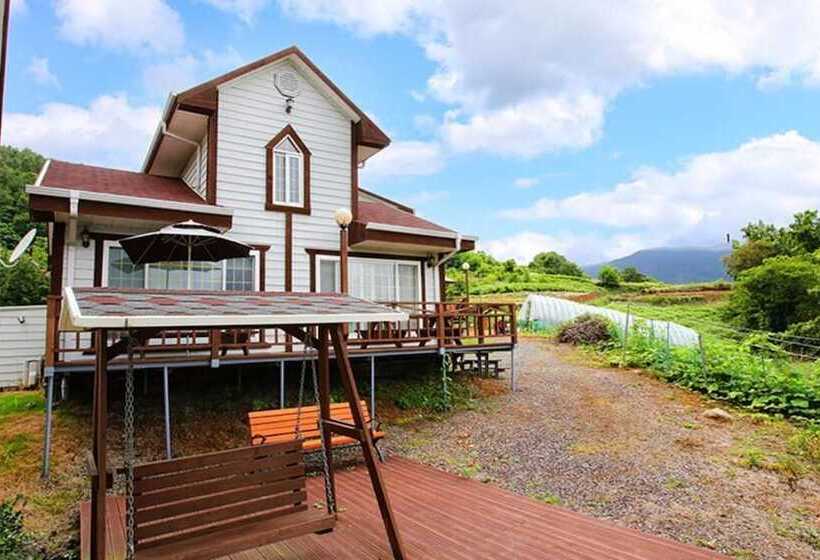 Namhae Baramkkot Pension