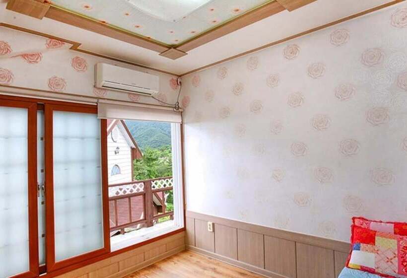 Namhae Baramkkot Pension