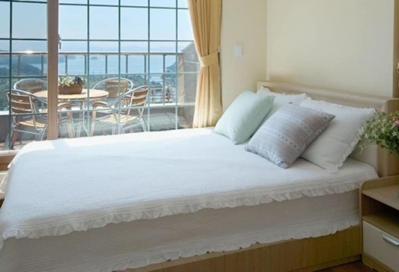 Namhae Camp Haevich Pension