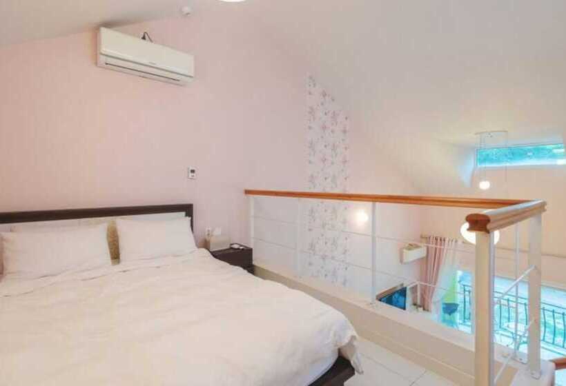 Namhae Gold River Pension