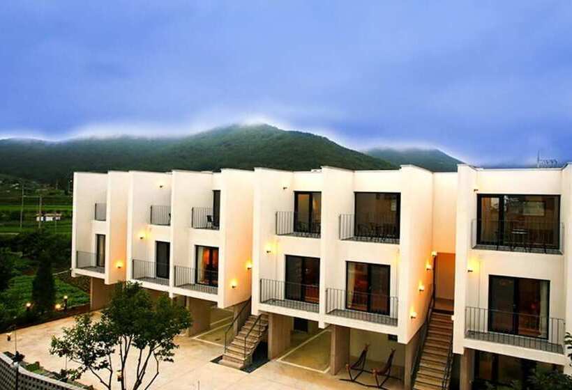 Namhae Iberis Pension