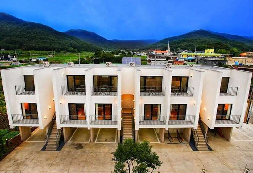 Namhae Iberis Pension