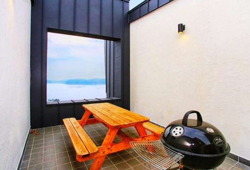 Namhae Marin K Pension