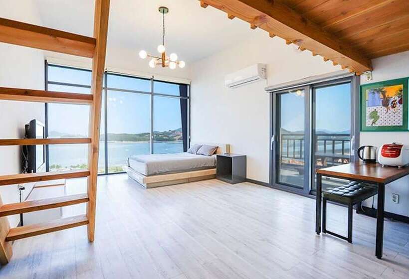 Namhae Marin K Pension