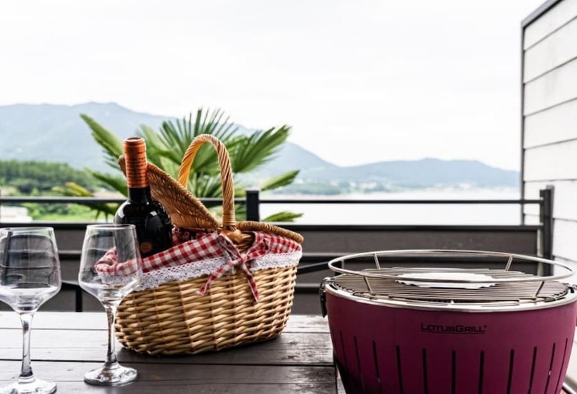 Namhae Morakano Pension