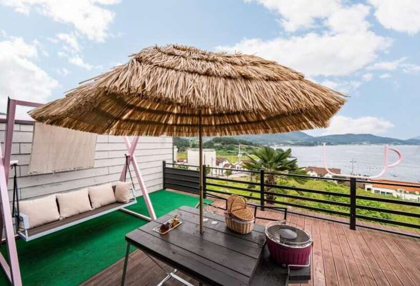 Namhae Morakano Pension