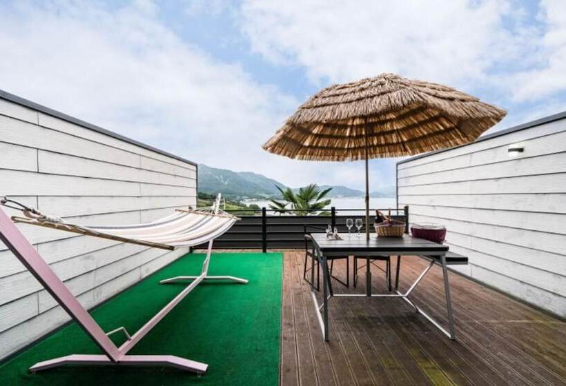 Namhae Morakano Pension