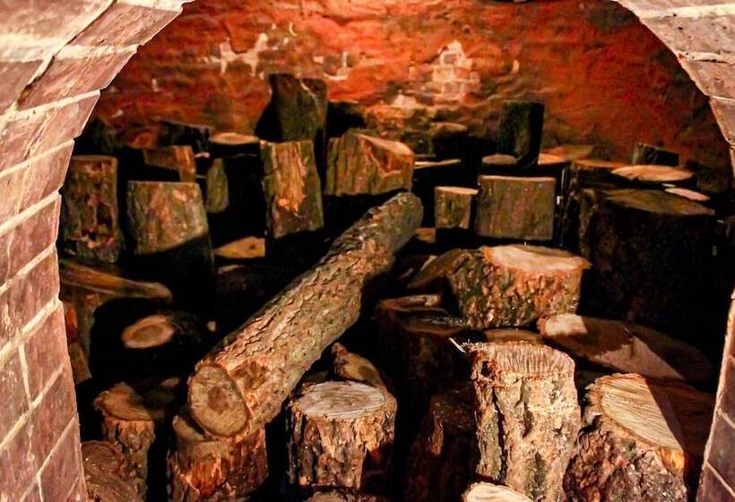 Namwon Hanjeungwonstay Pension