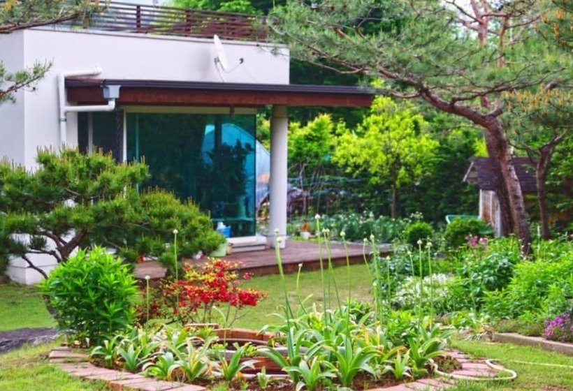 Namyangju Tannenbaum Pension