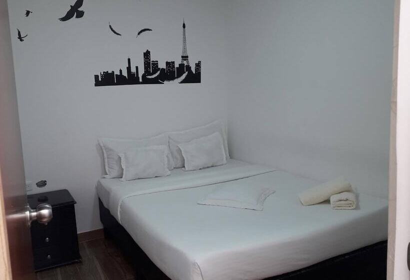 פנסיון Casa Turística Feria Nova