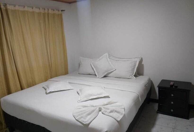 פנסיון Casa Turística Feria Nova