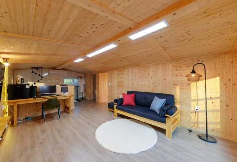 פנסיון Wonju Zelkova 480 Pool Villa