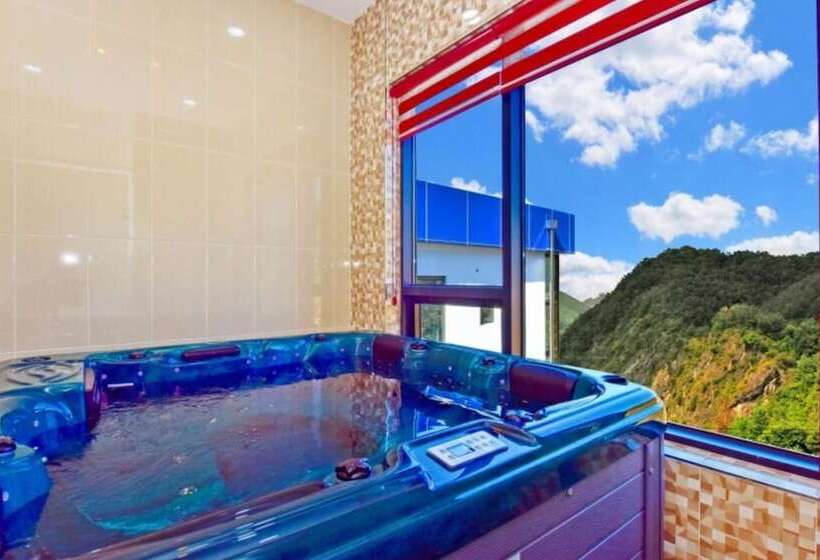 Pensão Gapyeong Bluel Pool Villa