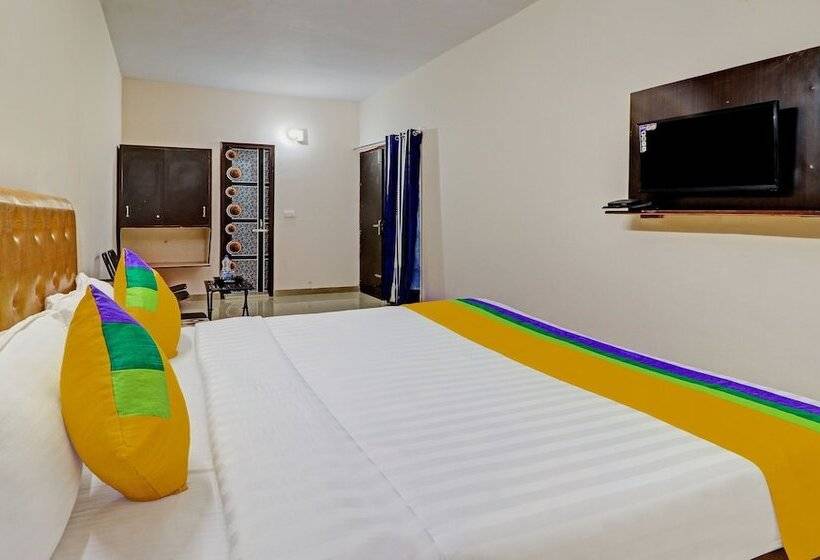 פנסיון Itsy By Treebo   Divine Inn