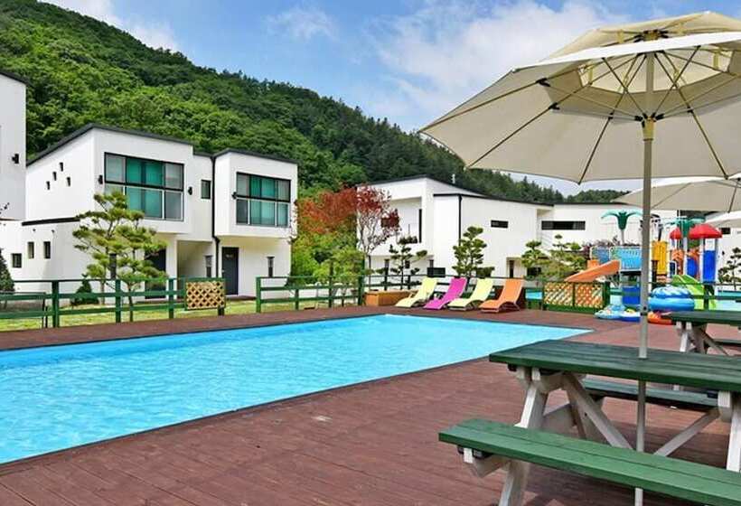 פנסיון Muju The Haru Pool Villa