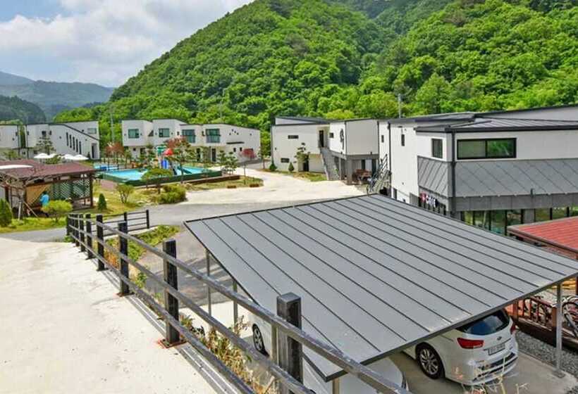 פנסיון Muju The Haru Pool Villa