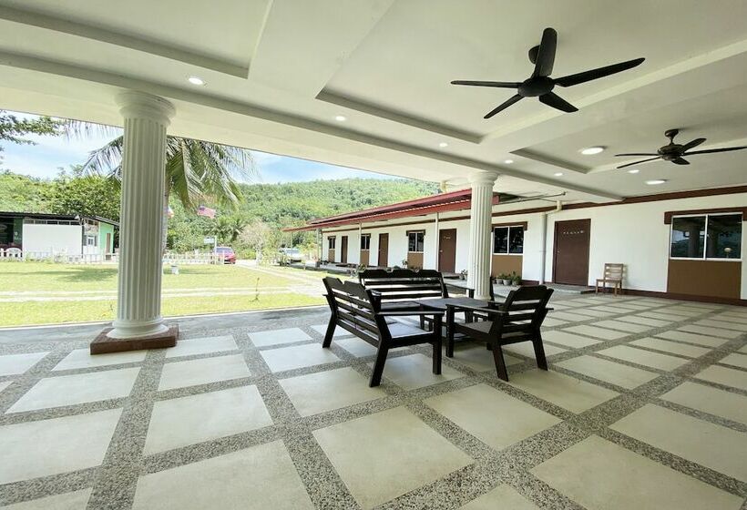 펜션 Oyo Home 90319 Ambong Bay Resthouse Homes