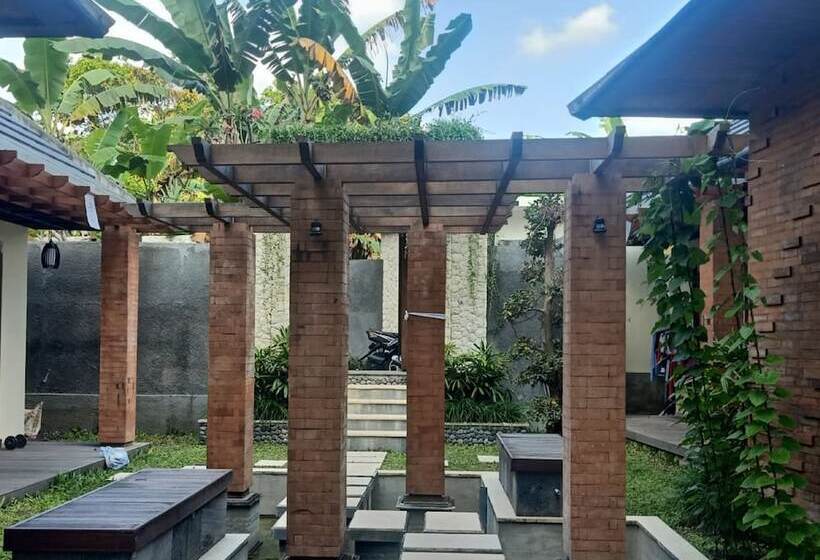 פנסיון Pandawa Villa Riverside By Wizzela