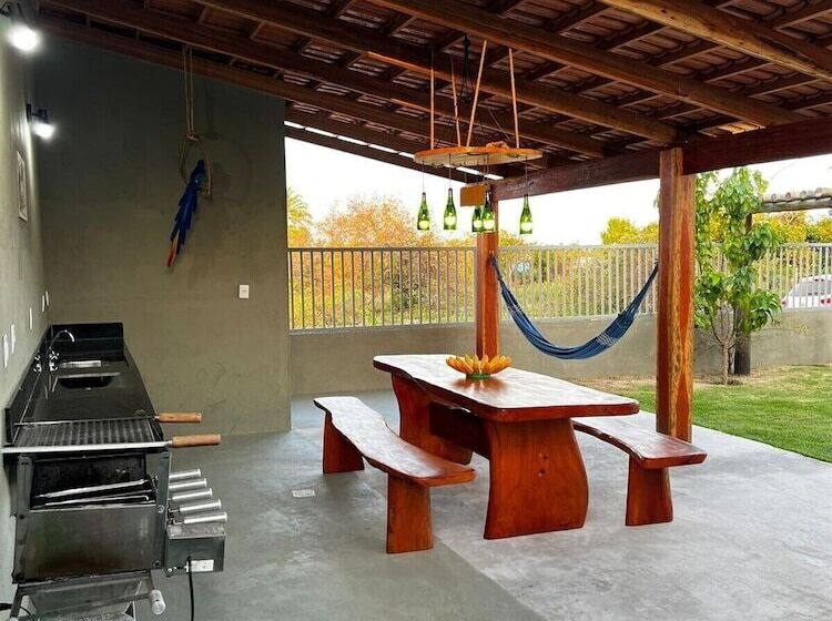 펜션 Casa Aconchegante 5 Min Praia Com Churrasqueira