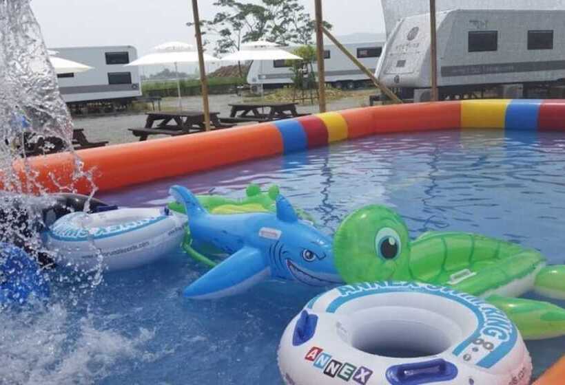 بنسيون Shinan Sea Salt Healing Camp