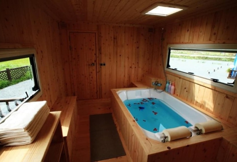 פנסיון Shinan Sea Salt Healing Camp