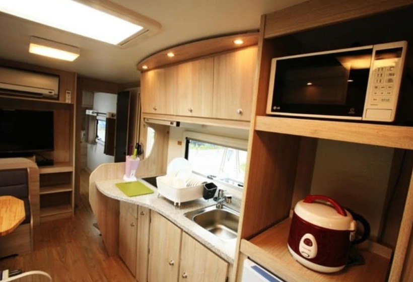 بنسيون Shinan Sea Salt Healing Camp