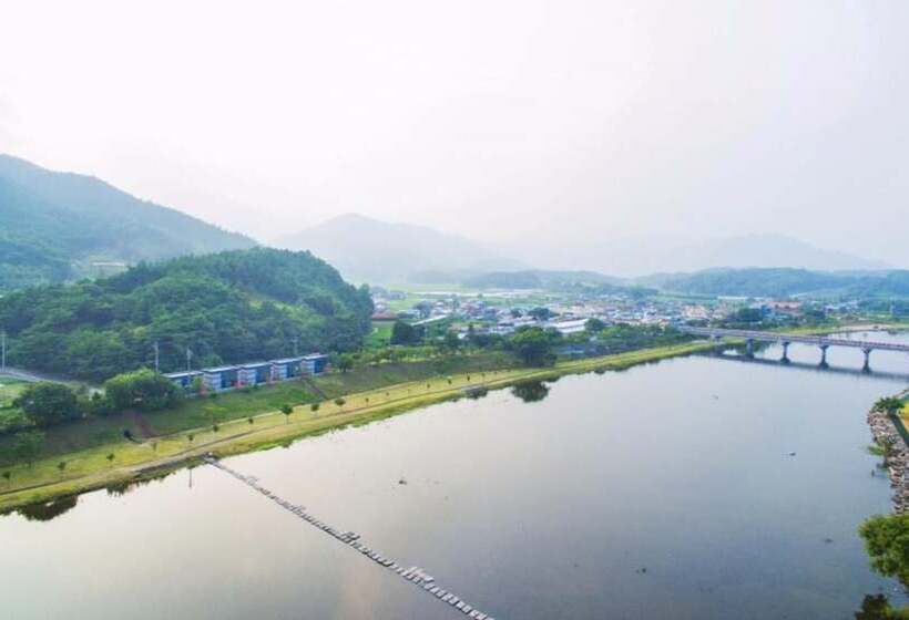 Пансион Sunchoen Orotada Kids Poolvilla