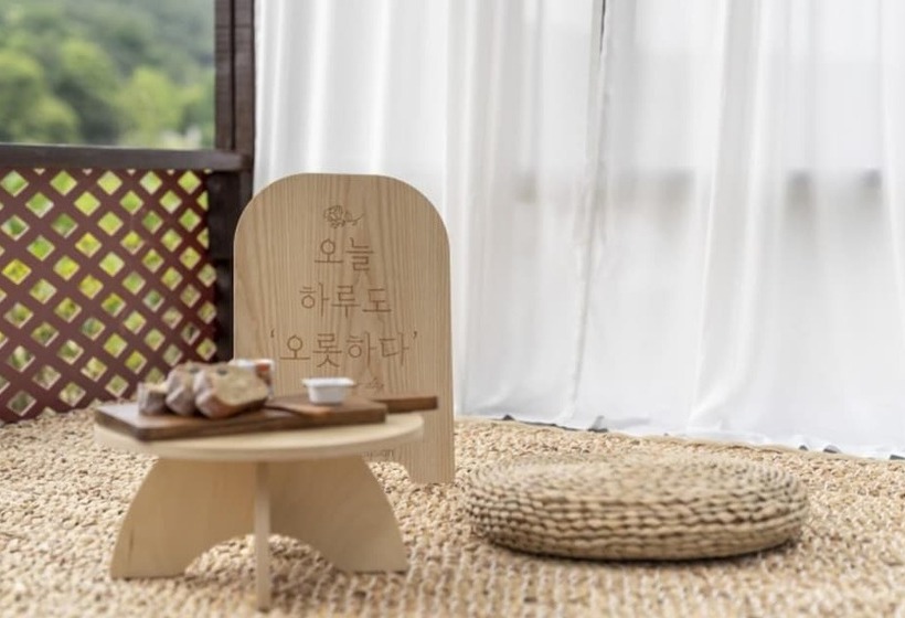 Пансион Sunchoen Orotada Kids Poolvilla