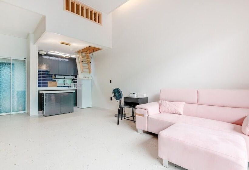 ペンション Tongyeong Saryangdo Elphis36 Poolvilla