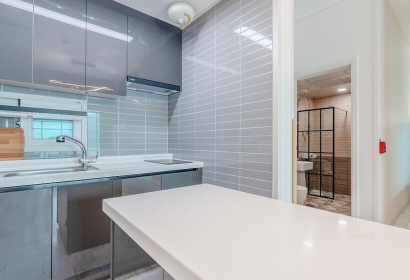 ペンション Tongyeong Saryangdo Elphis36 Poolvilla