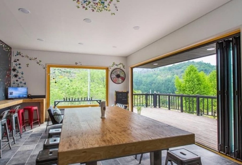 Pocheon La Vie En Rose Pension