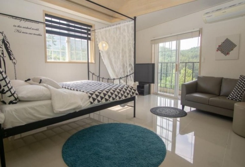 Pocheon La Vie En Rose Pension