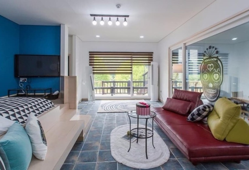 Pocheon La Vie En Rose Pension