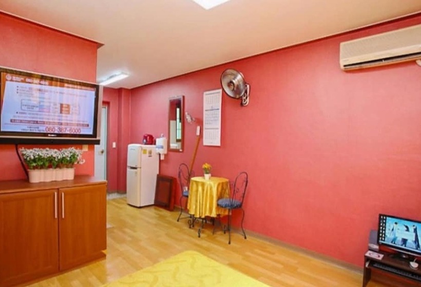 Pocheon Supsogui Hayanjip Pension