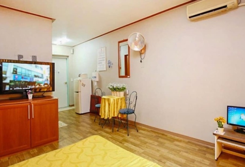 Pocheon Supsogui Hayanjip Pension