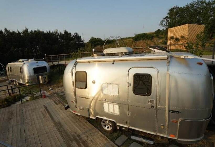 Pohang Glampingaen And Caravan Pension