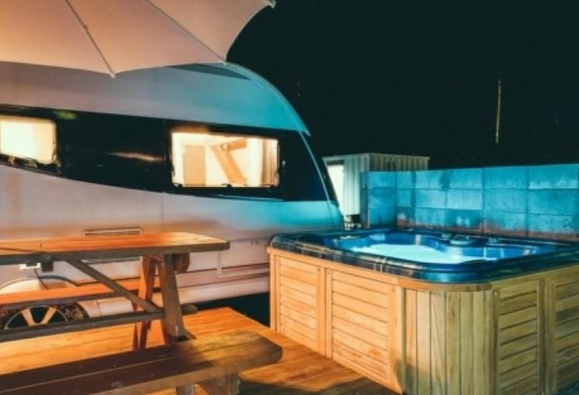 Pohang Glampingaen And Caravan Pension